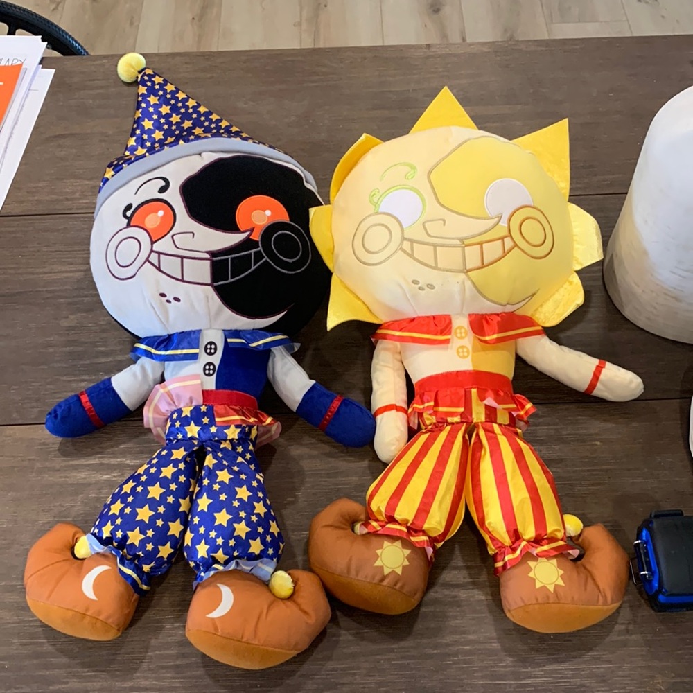 Five Nights at Freddy’s Sun and Moon plush-20”